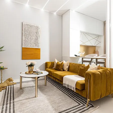 Qult - Alfie Apartment Bukarest